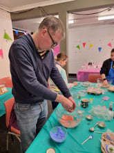 Load image into Gallery viewer, FAMILY SOY CANDLE & BATH BOMBS WORKSHOP - Monday 6th April - EASTER SUNDAY 10.00 am