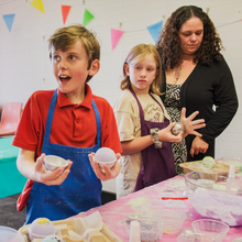 Load image into Gallery viewer, FAMILY SOY CANDLE & BATH BOMBS WORKSHOP - Monday 6th April - EASTER SUNDAY 10.00 am