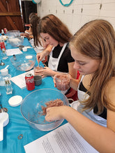 Load image into Gallery viewer, Teen DIY Natural Skincare Parties ~ 10 guests.             Please contact me before booking to see if your preferred date &amp; time is available.
