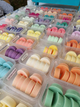 Load image into Gallery viewer, Soy Wax Melts

